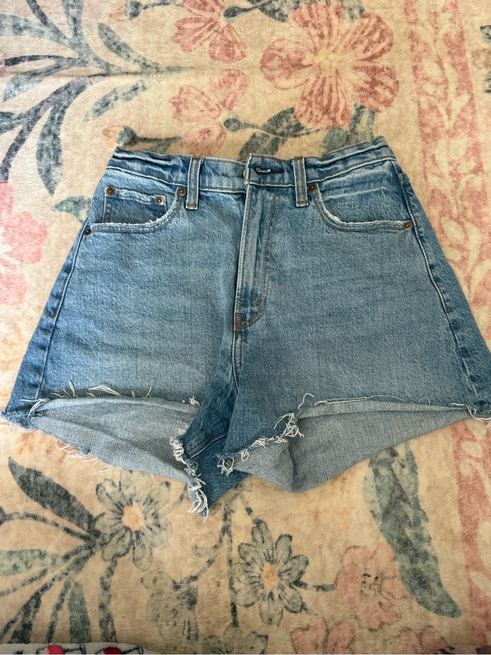 Abercrombie & Fitch *Curve Love* 90’s Relaxed Short